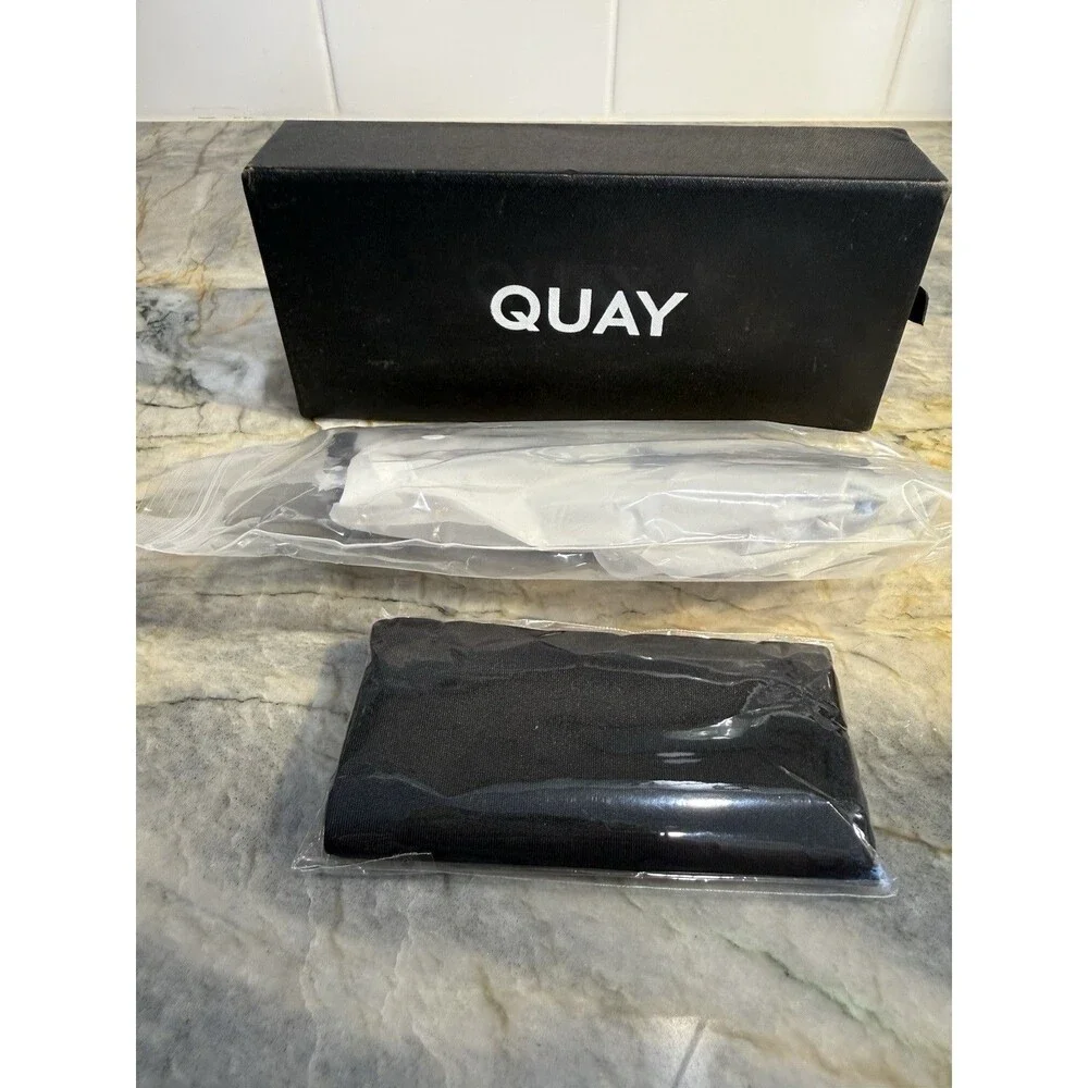 Quay Australia x Desi Perkins High Key Oversized Aviator Sunglasses NIB Unisex